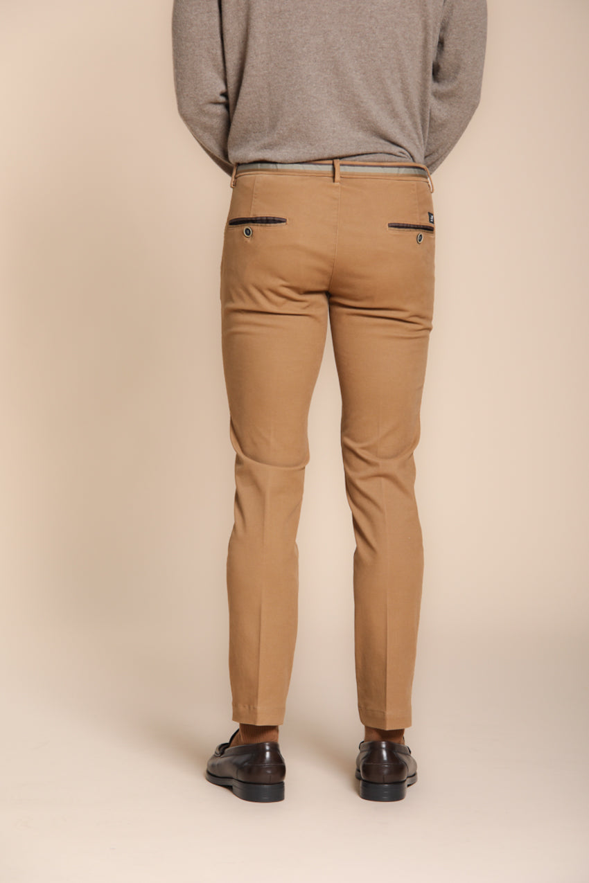 Foto 5 Torino Winter pantalone chino uomo in gabardina stretch slim fit