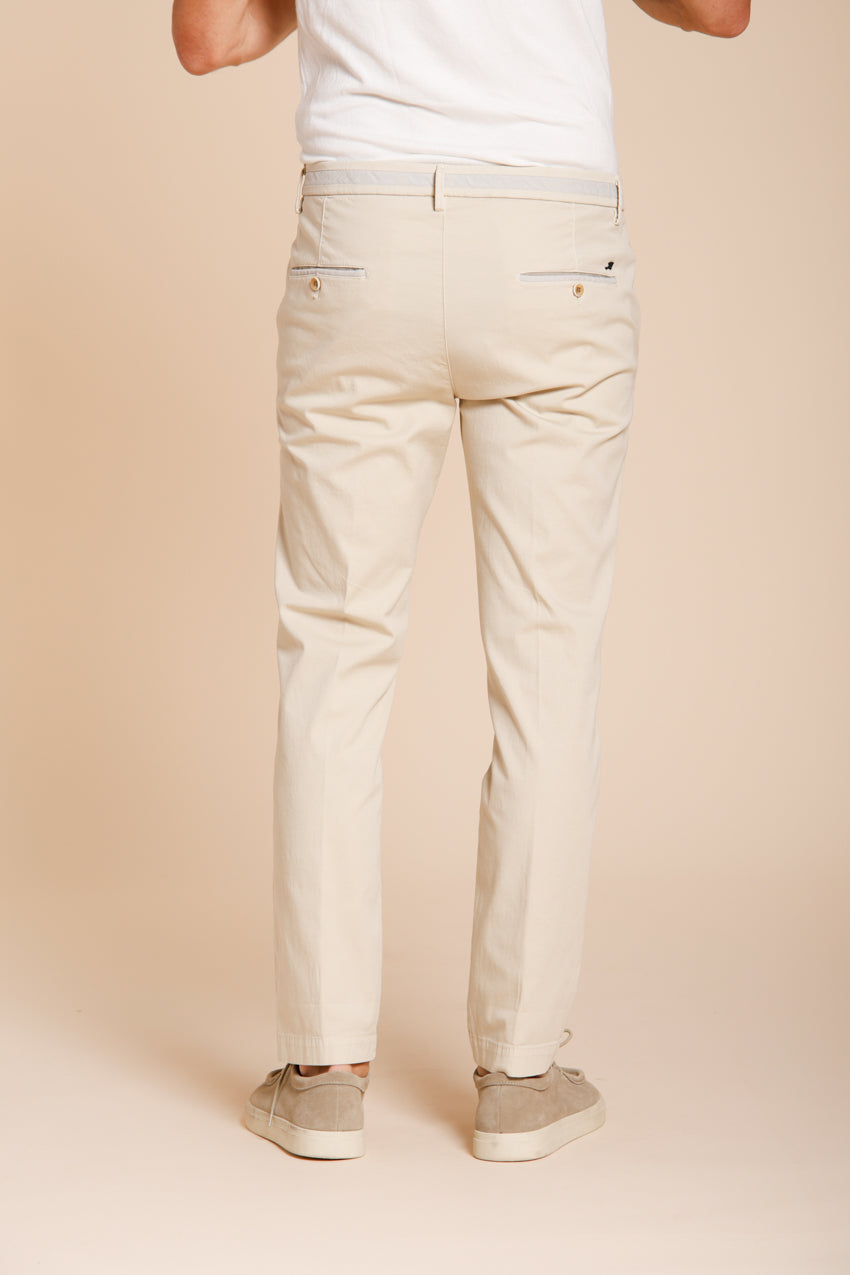 Torino University Hose Chino Herren aus Stretch-Satin slim fit