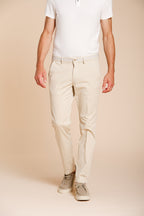 Torino University Hose Chino Herren aus Stretch-Satin slim fit