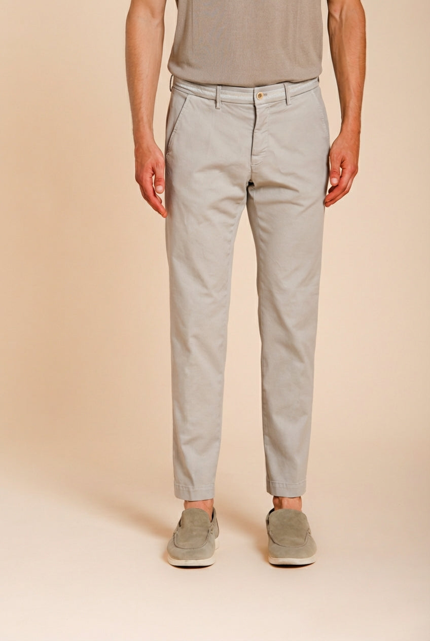 Torino Elegance pantalone chino uomo in tricotina fine di cotone e lyocell slim fit