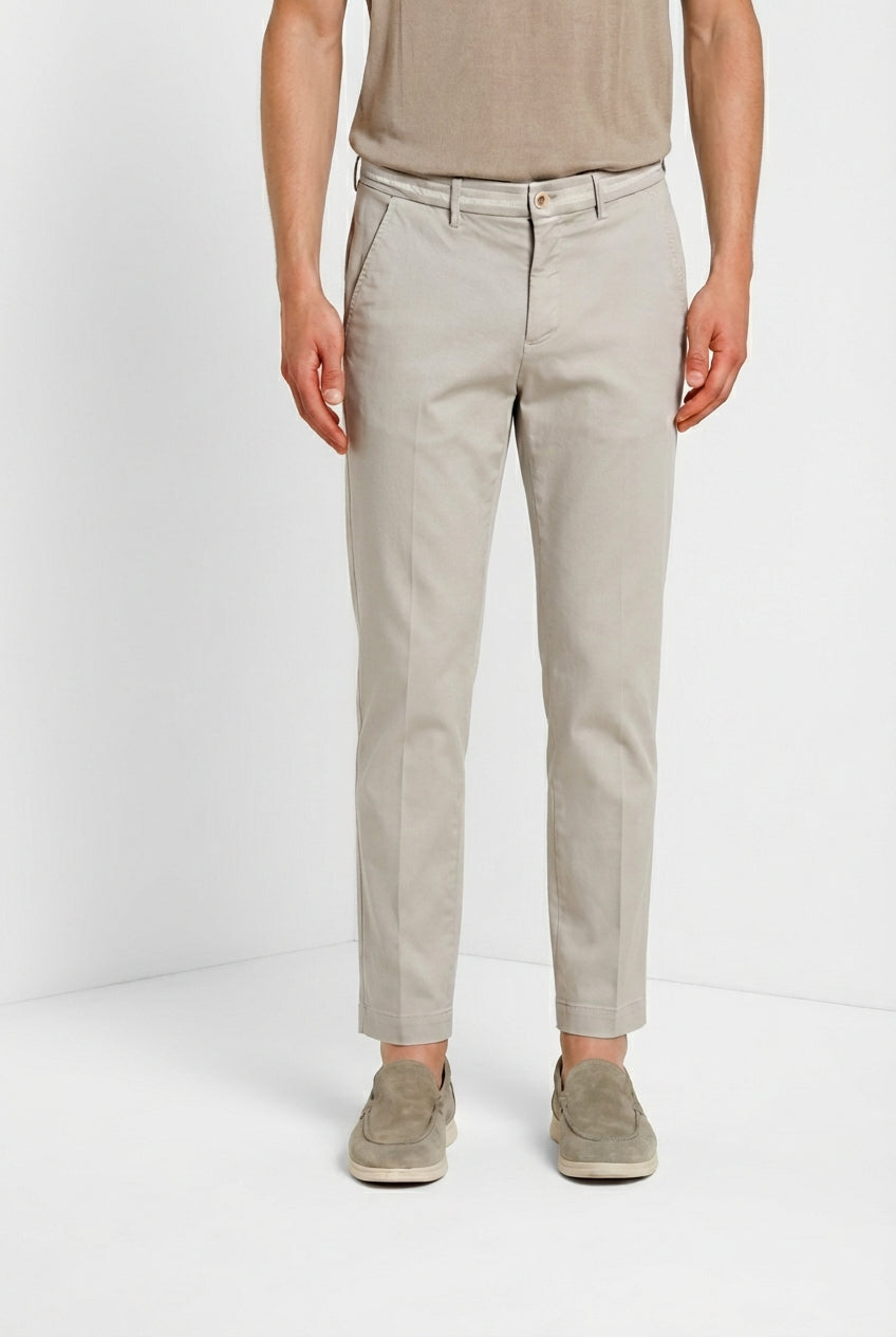 Torino Elegance pantalone chino uomo in tricotina fine di cotone e lyocell slim fit