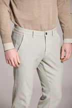 Foto 2 Torino pantalone chino uomo in fustagno con stampa galles slim fit