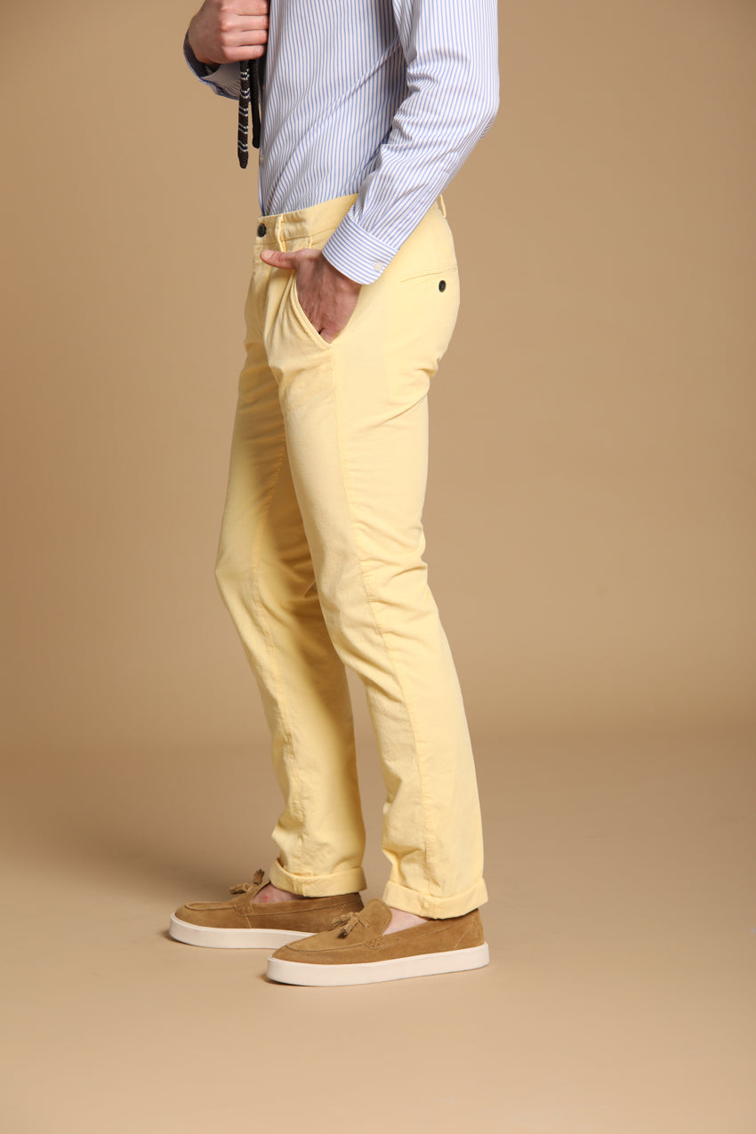 Torino Herren Chino Hose im sartorialen Stil aus leichtem Velours Slim Fit