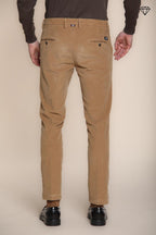 Foto 4 Torino pantalone chino uomo in velluto 1500 righe slim fit  ①