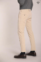 Foto 3 Torino pantalone chino uomo in velluto 1500 righe slim fit  ①