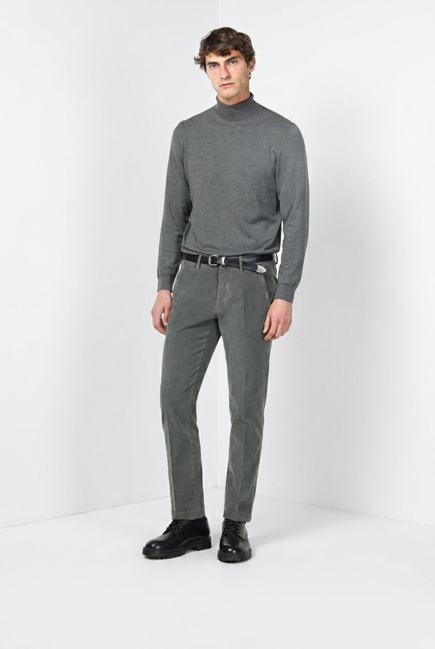 Torino pantalone chino uomo in velluto 1000 righe slim fit ①
