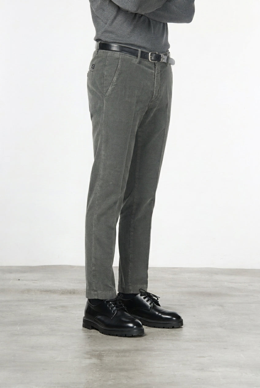 Torino pantalone chino uomo in velluto 1000 righe slim fit ①