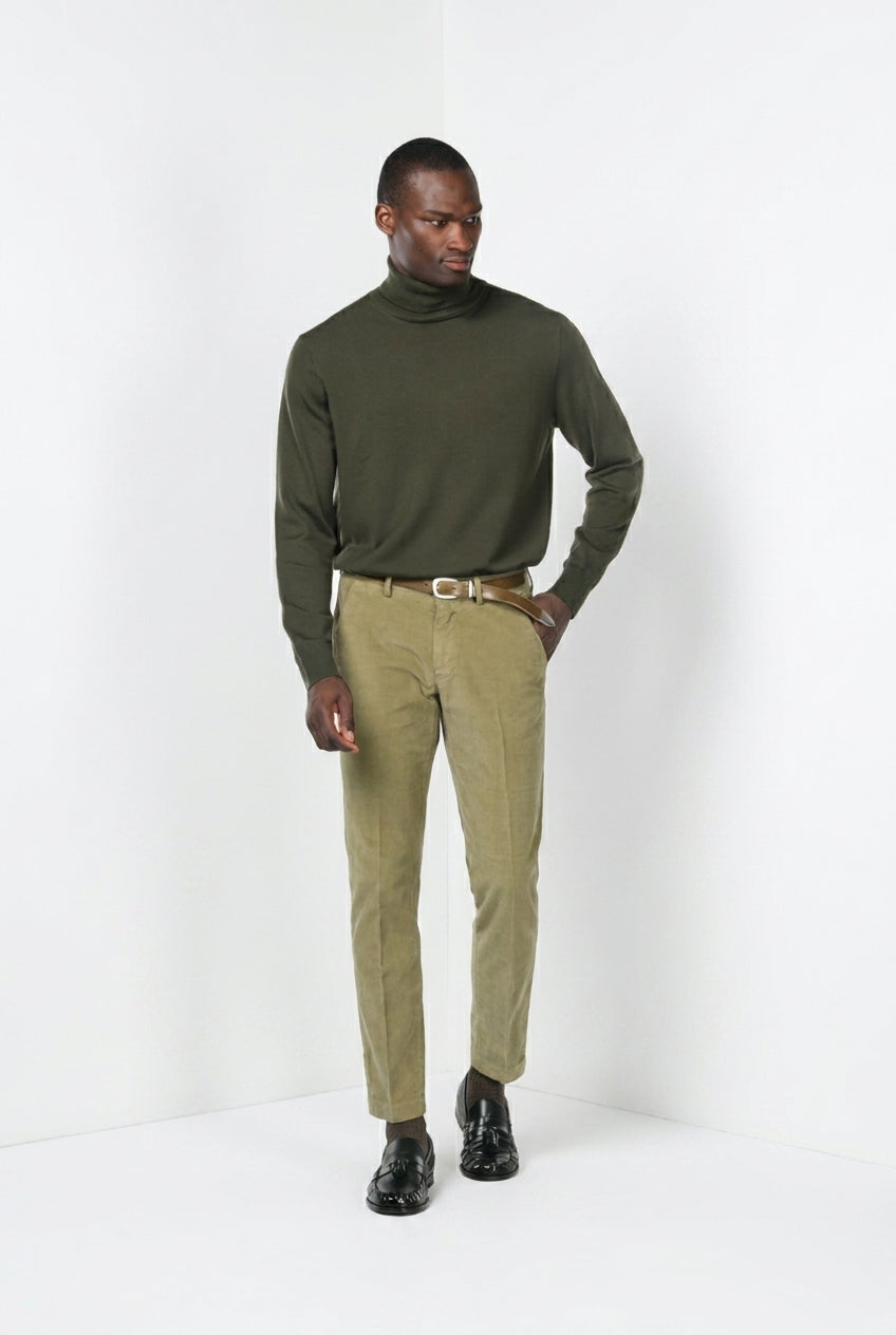 Torino men’s chino trousers in 1000-wale corduroy, slim fit ①