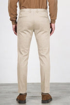 Torino Flex pantalón chino de hombre en raso slim fit ①
