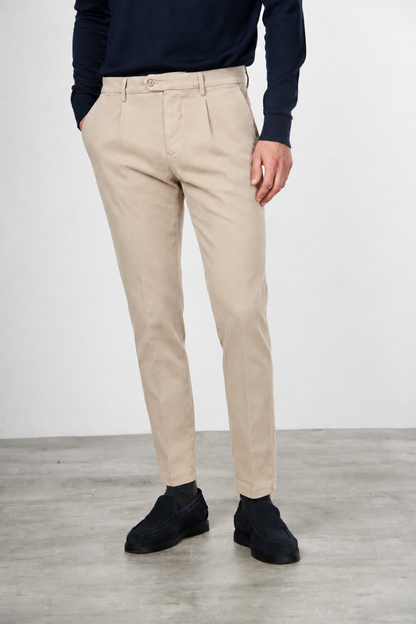Torino 1 Pinces Flex pantalone chino uomo in twill di cotone e cashmere slim fit