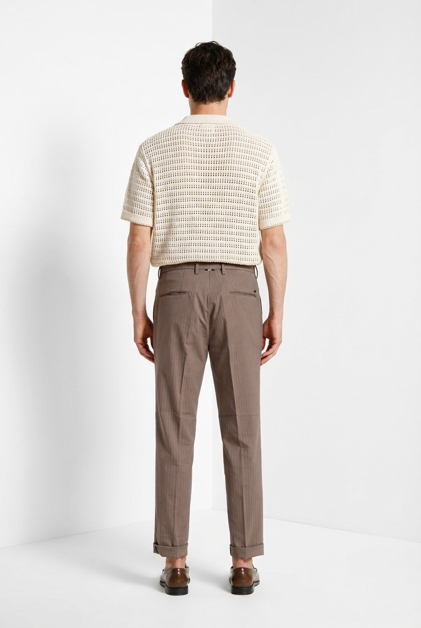 Pantalone chino uomo Boston Mason's marrone testa di moro in resca tinto filo stretch relaxed fit - vista laterale SS26