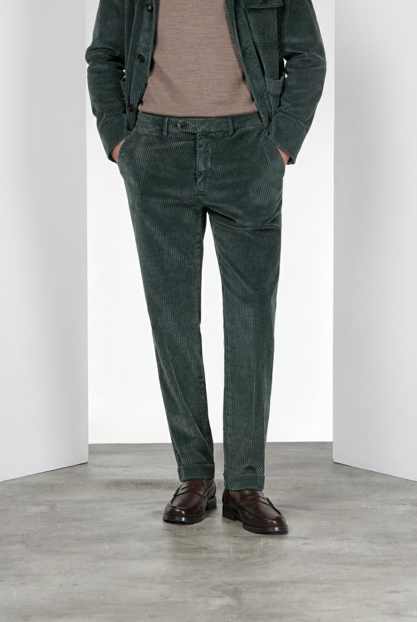 Paris pantalon chino homme en velours à grosses côtes carrot fit
