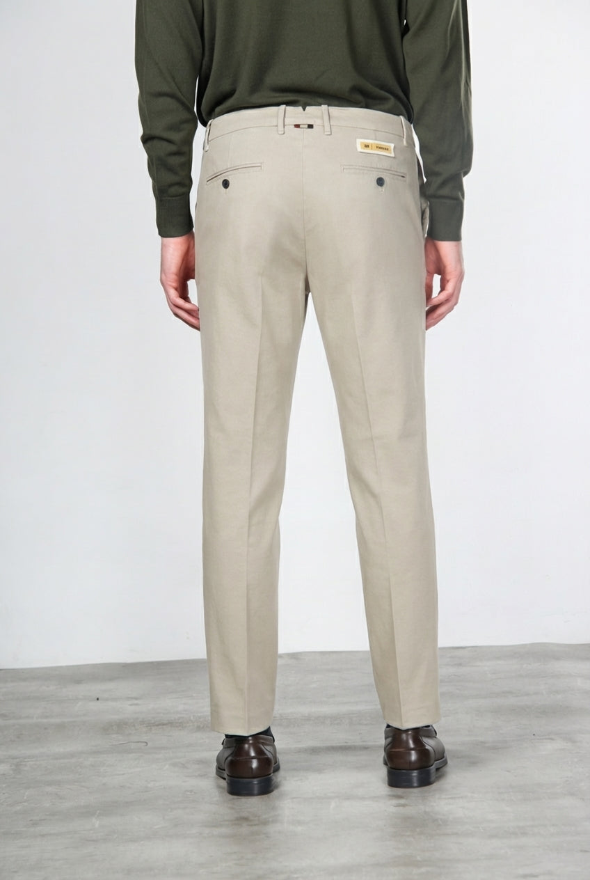 Paris pantalone chino uomo in gabardina cotone e lana carrot fit